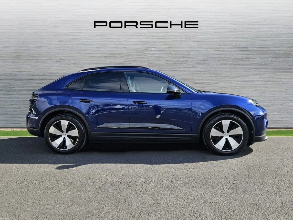 Porsche Macan Electric - Image 4