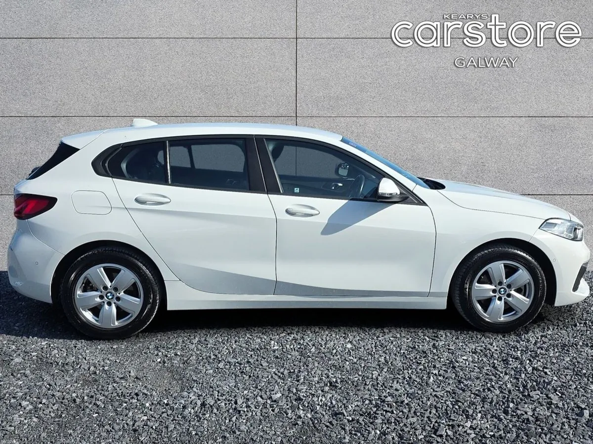 BMW 1-Series 118 i play - Image 2
