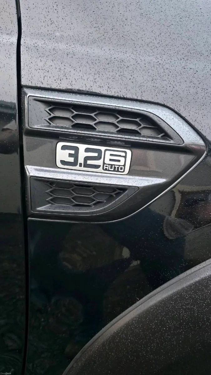 Ford Ranger 3.2TDCI WILDTRACK 4WD20 AUTO - Image 2
