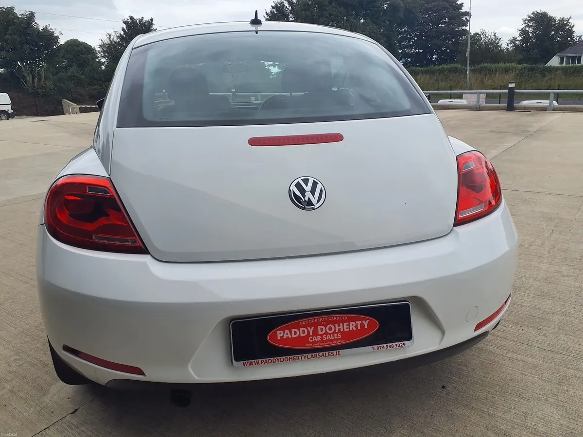 2014 VW Beetle 1.6 TDI Manual — Only 85,900 Miles - Image 3
