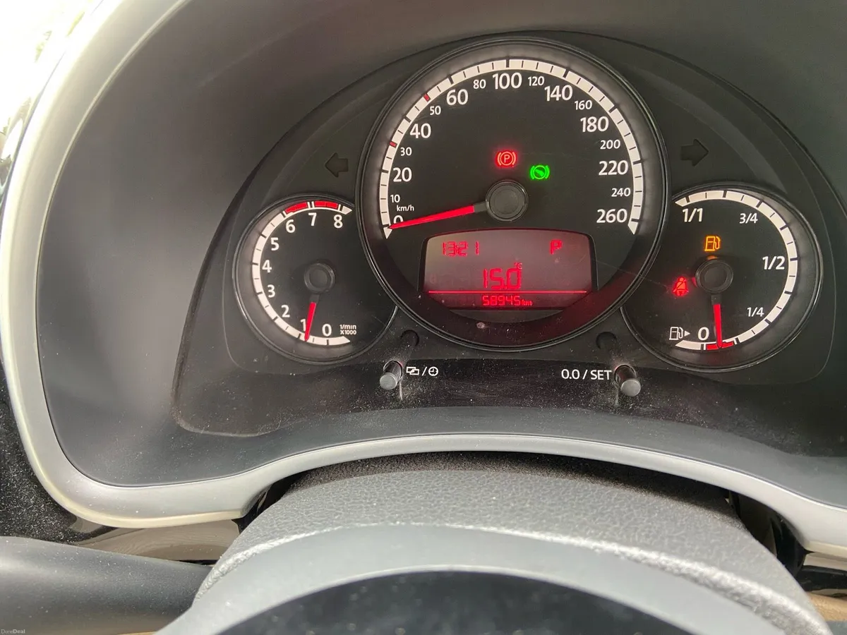 VW Beetle, Low 59k km, New NCT, Mint Cream Cloth - Image 6
