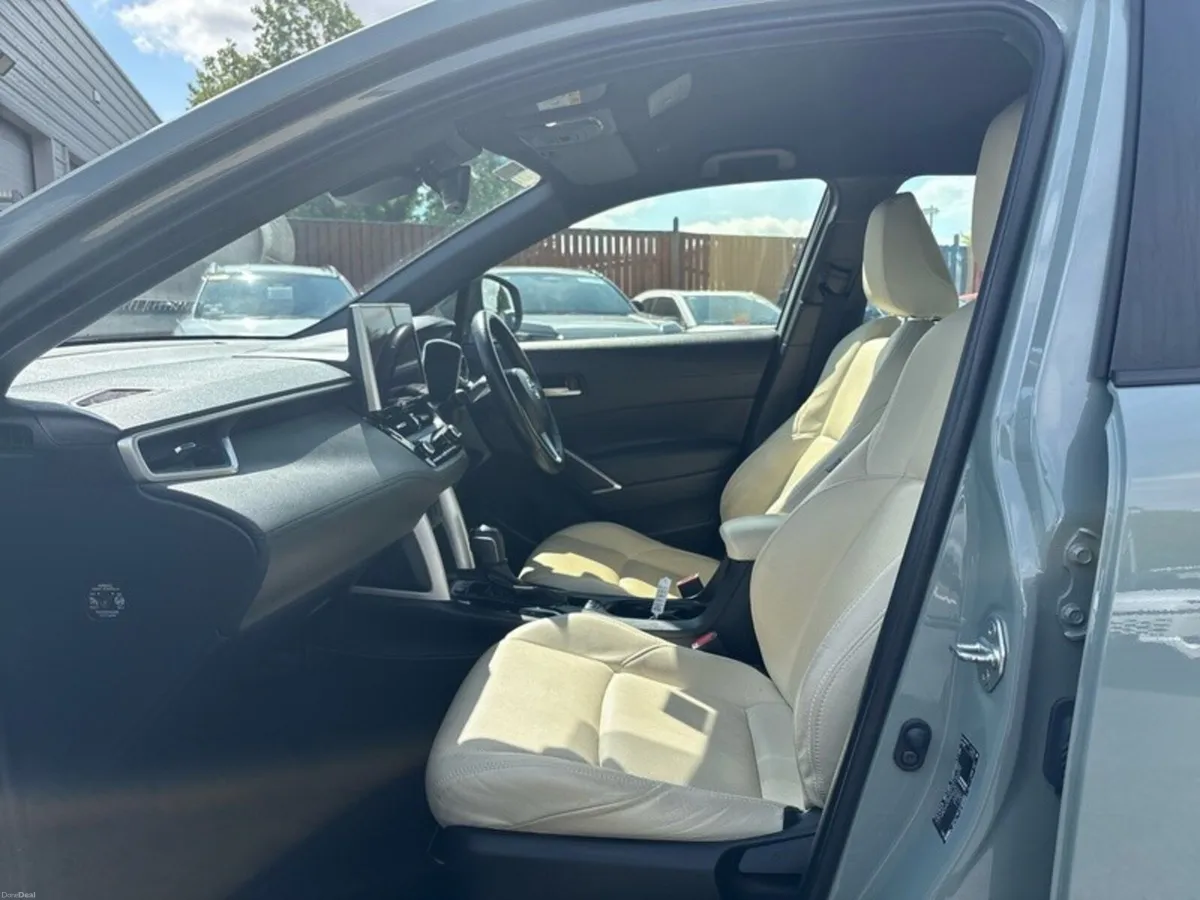 Toyota Corolla Cross CROSS LUNA - Image 6