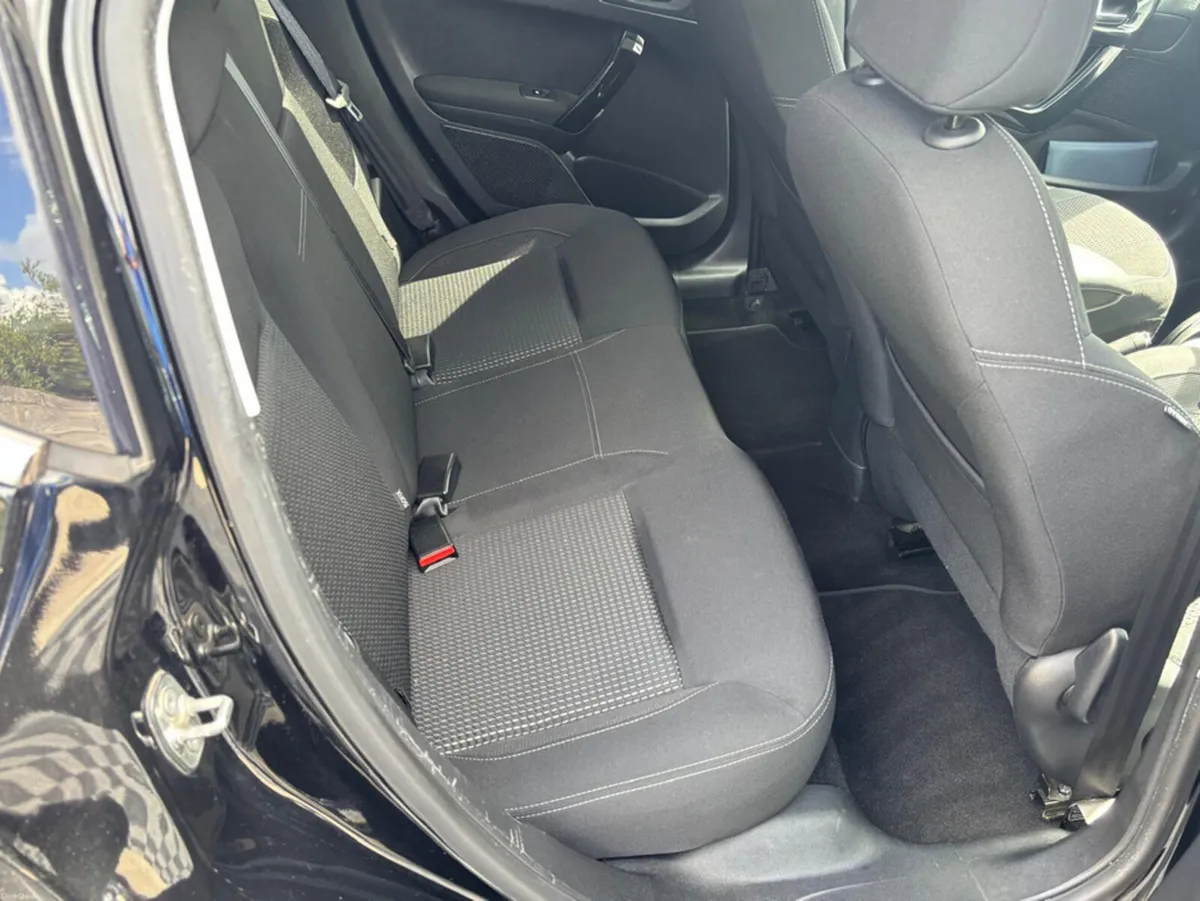 Peugeot 208 Peugeot 208, 1.2 petrol, auto, alloys, - Image 3