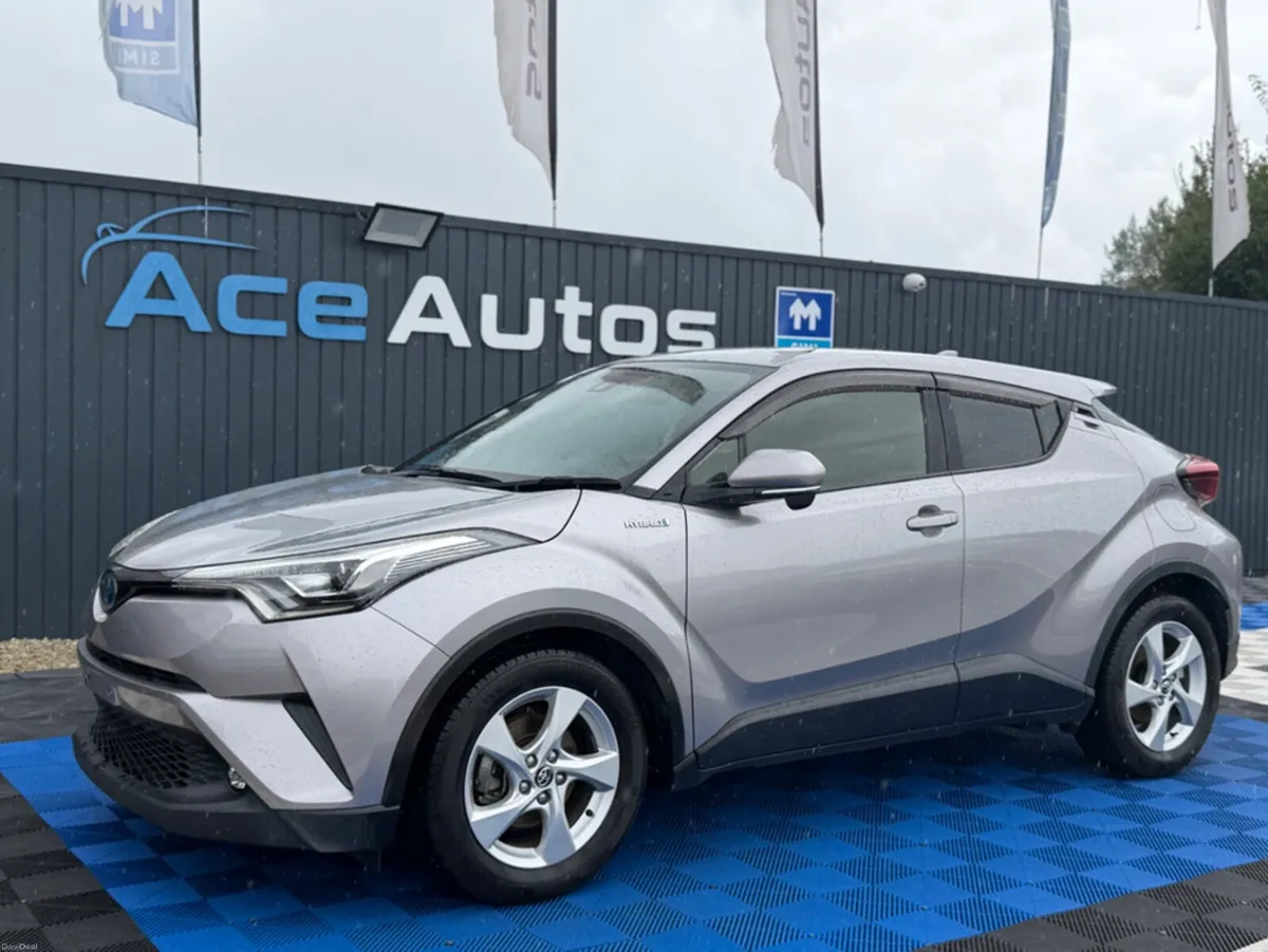 Toyota C-HR SPORT - 1.8 PETROL HYBRID - AUTO - 12M - Image 3