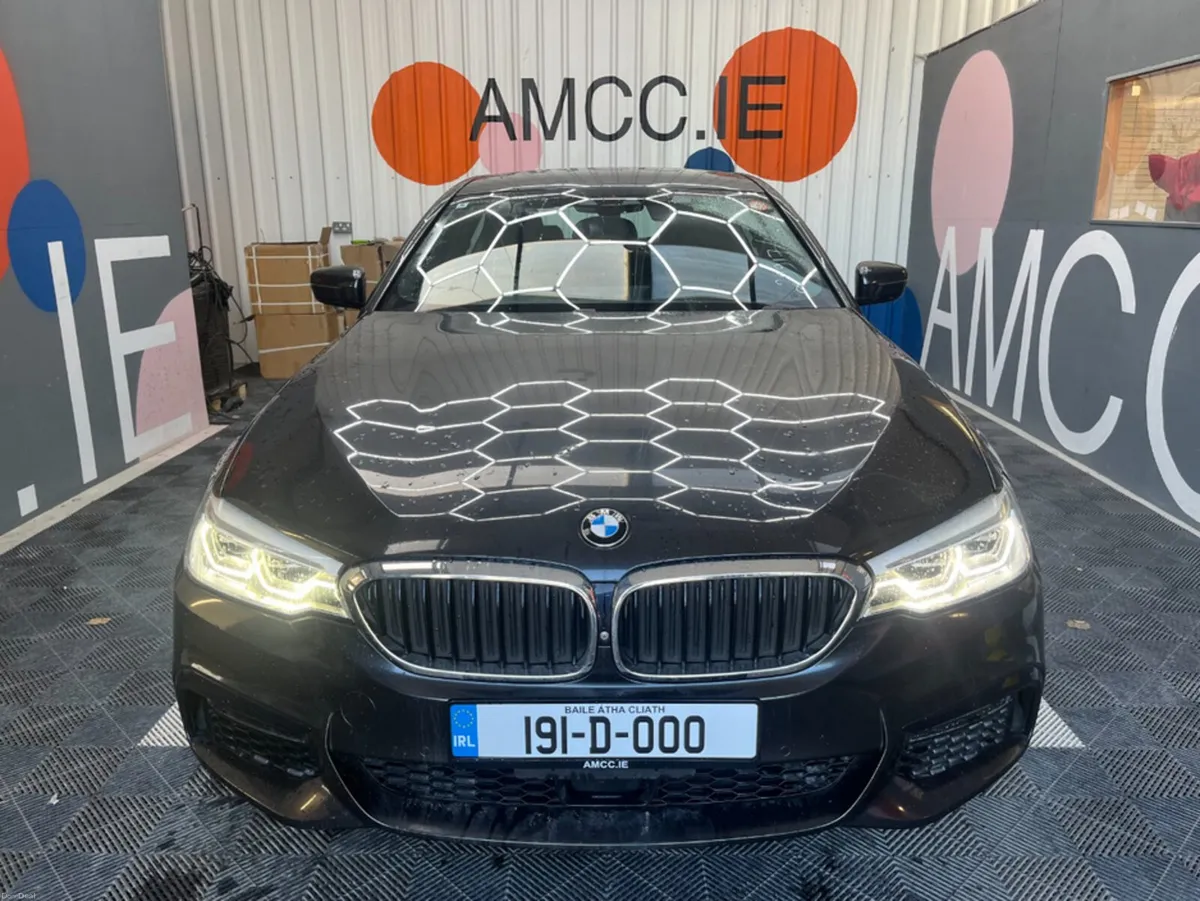 BMW 5-Series 2019 BMW 5 530E M-SPORT IPERFORMANCE - Image 2