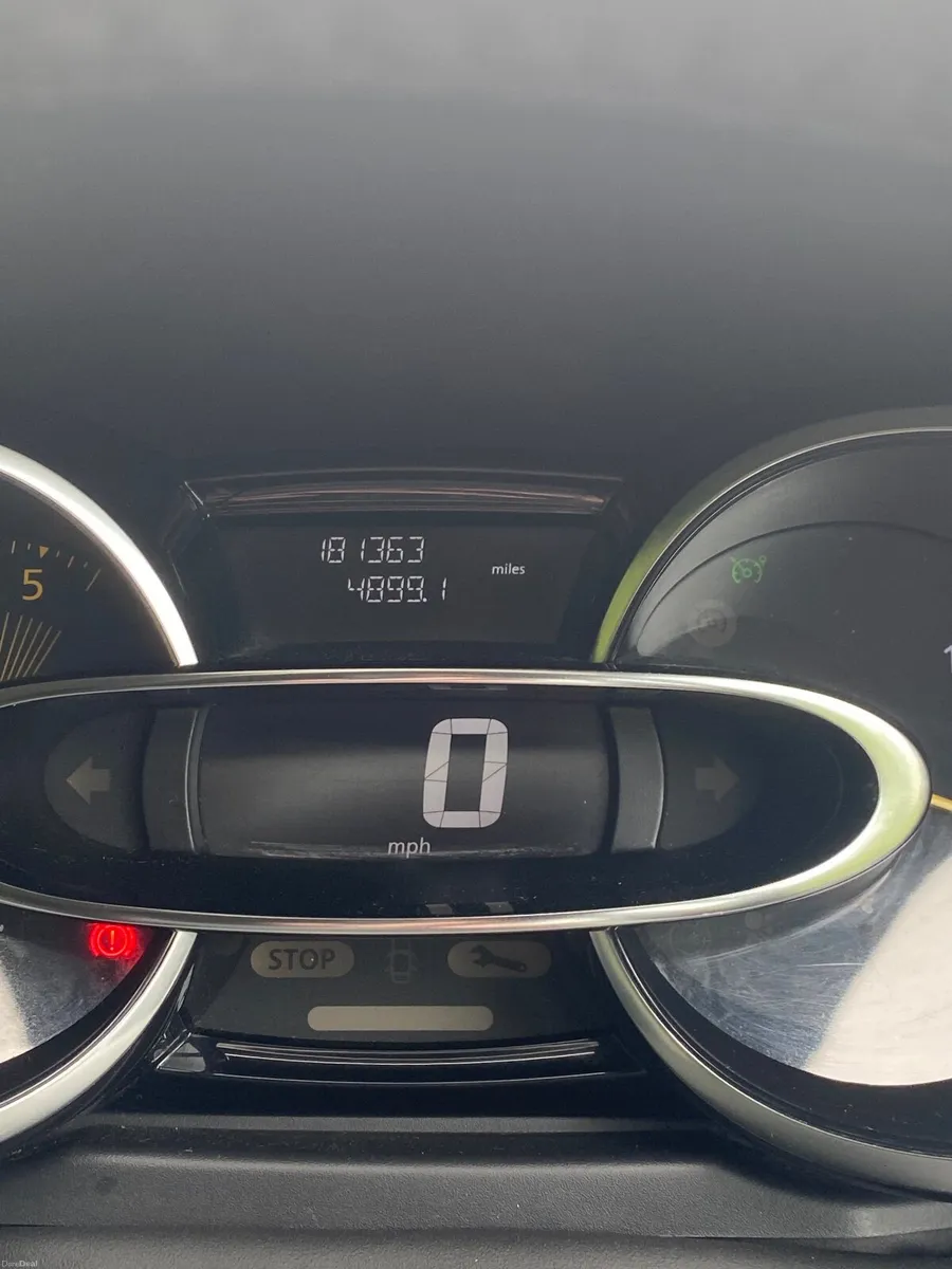 Renault Clio 2015 - Image 5