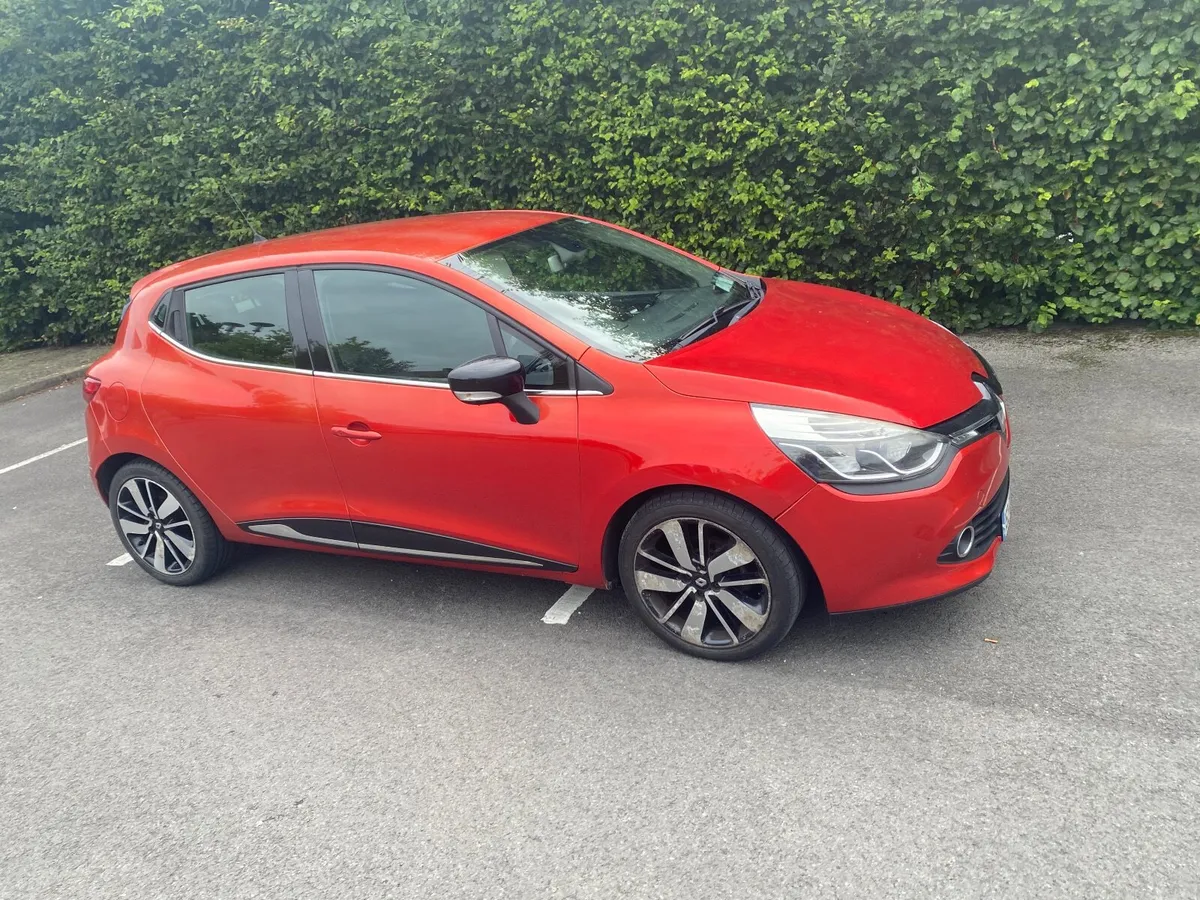 Renault Clio 2015 - Image 1
