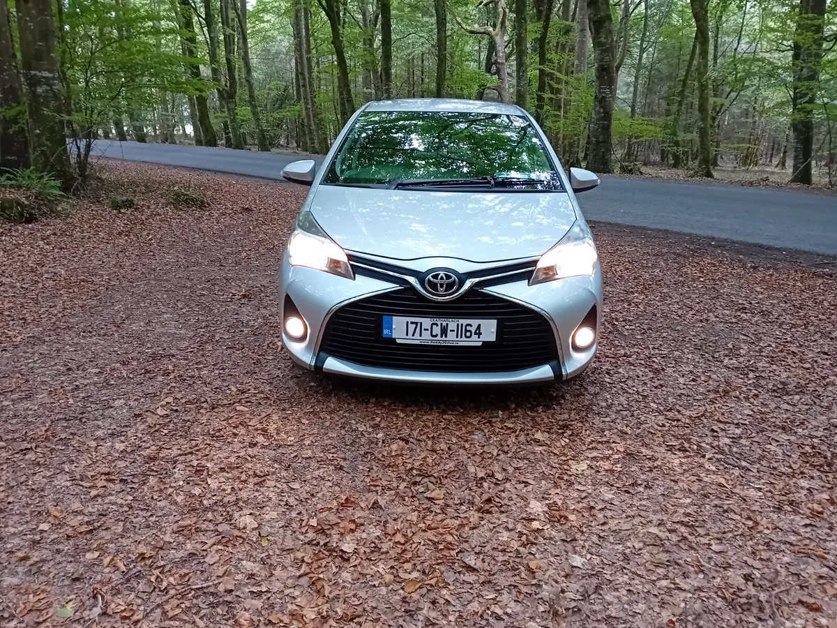 171 TOYOTA YARIS  1.0 VVTi  LUNA  .ONE OWNER - Image 2