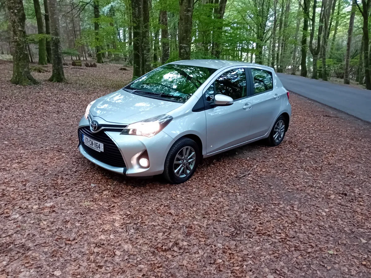171 TOYOTA YARIS  1.0 VVTi  LUNA  .ONE OWNER - Image 1