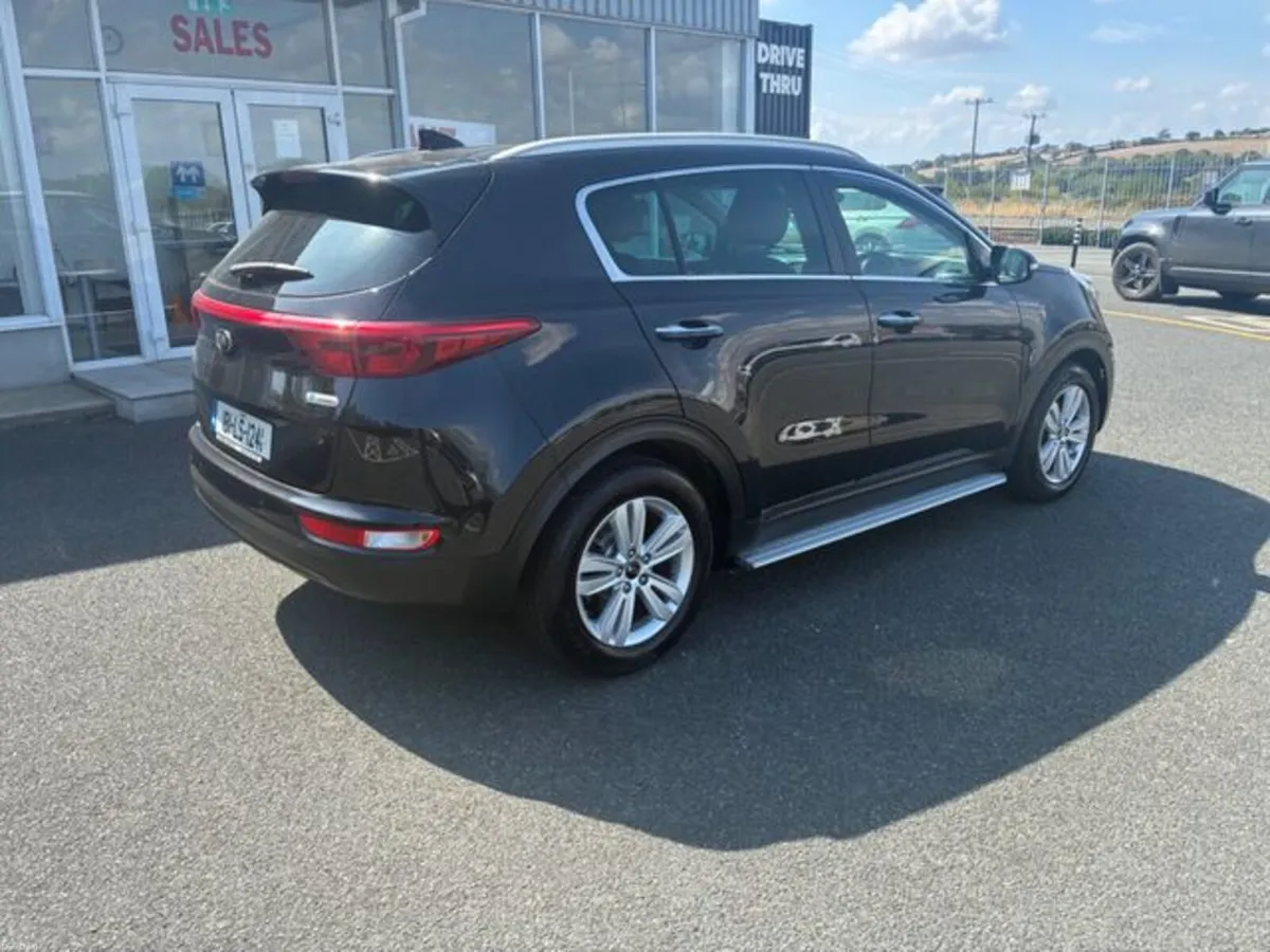 Kia Sportage 1.7 Platinum 5DR - Image 3