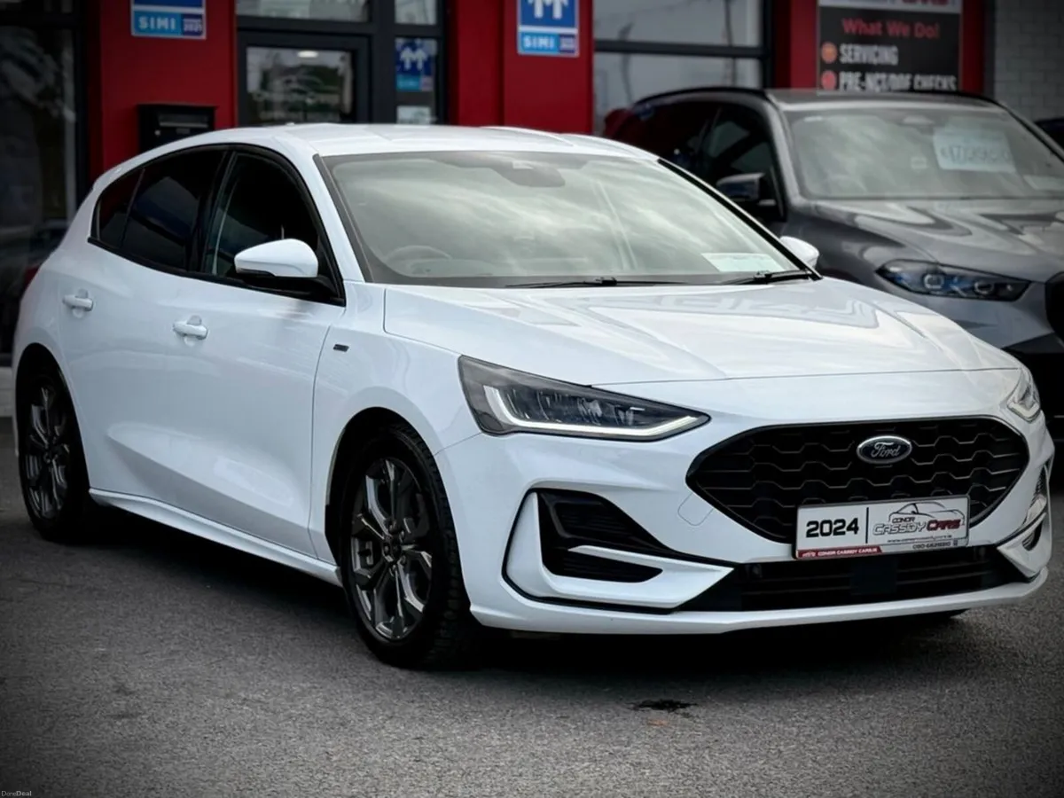 Ford Focus ST-LINE // SAME DAY FINANCE AVAILABLE / - Image 3