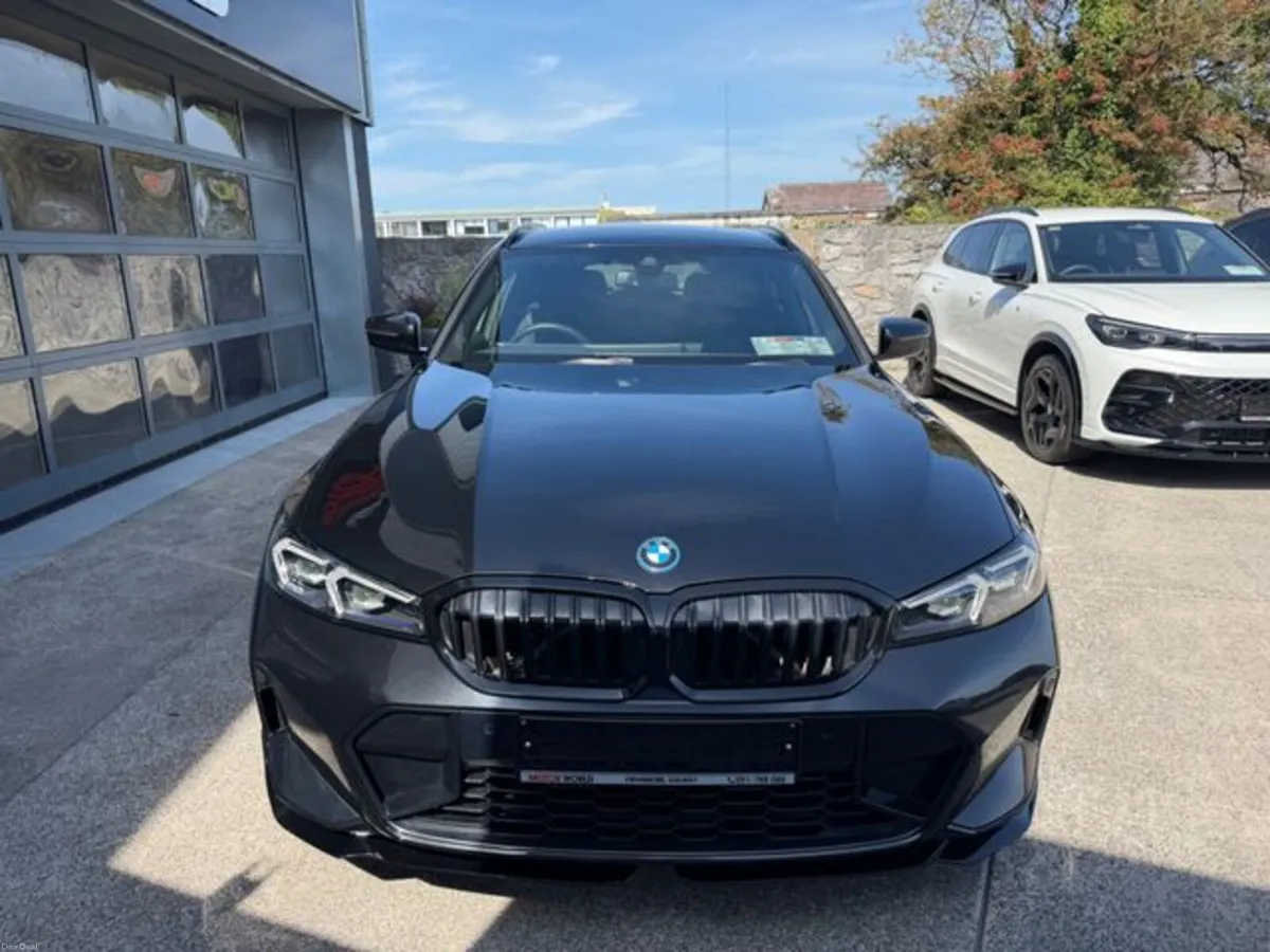 BMW 3-Series 330E M SPORT PRO - Image 6