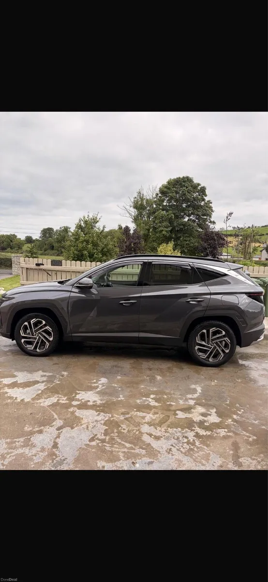 Hyundai Tucson Platinum Edition - Image 2