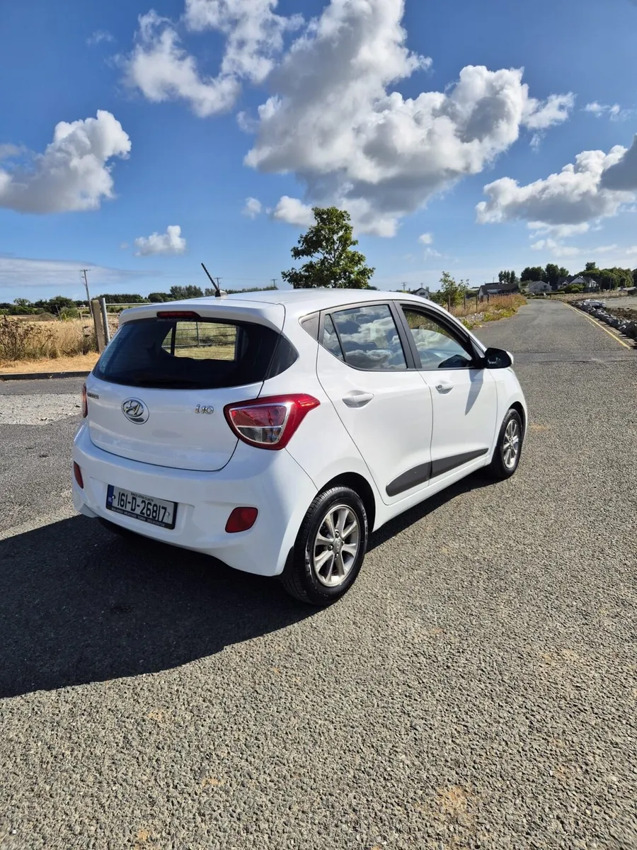 Hyundai i10 auto - Image 3