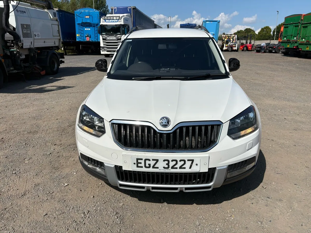 2017 Skoda Yeti 4x4 Estate Car - Image 2