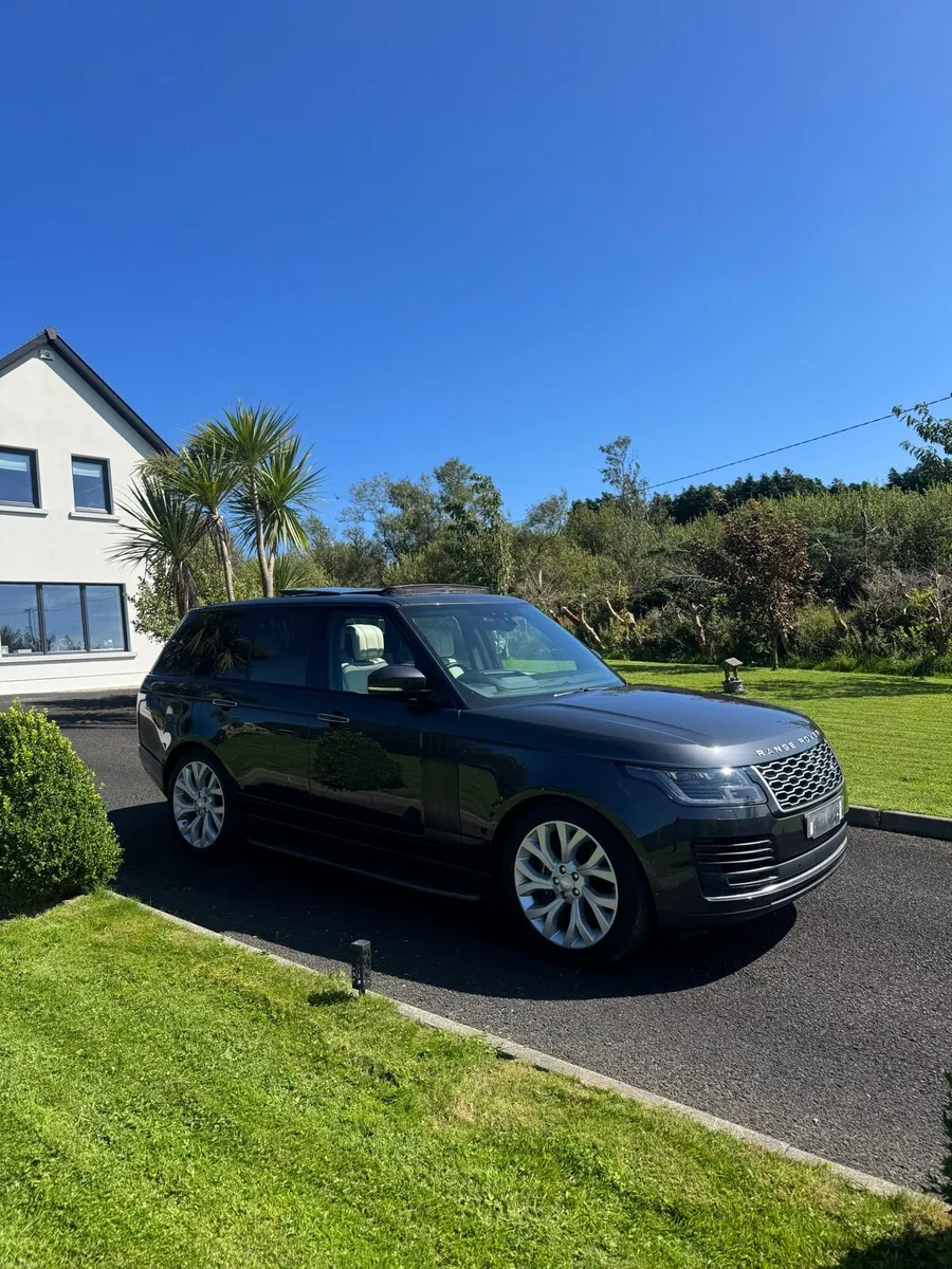 2020 land rover range rover P400E hybrid - Image 3