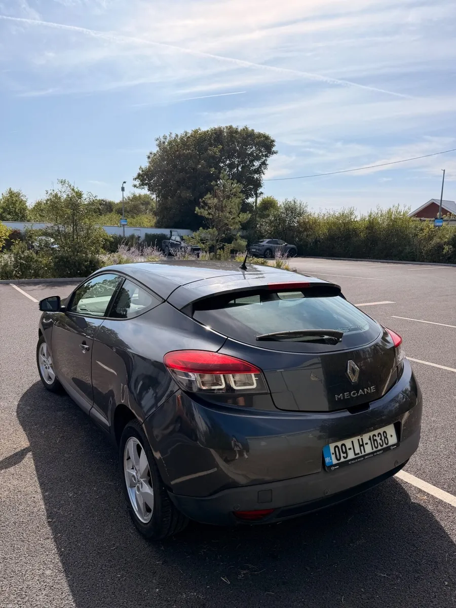 Renault Megane 2009 - Image 2