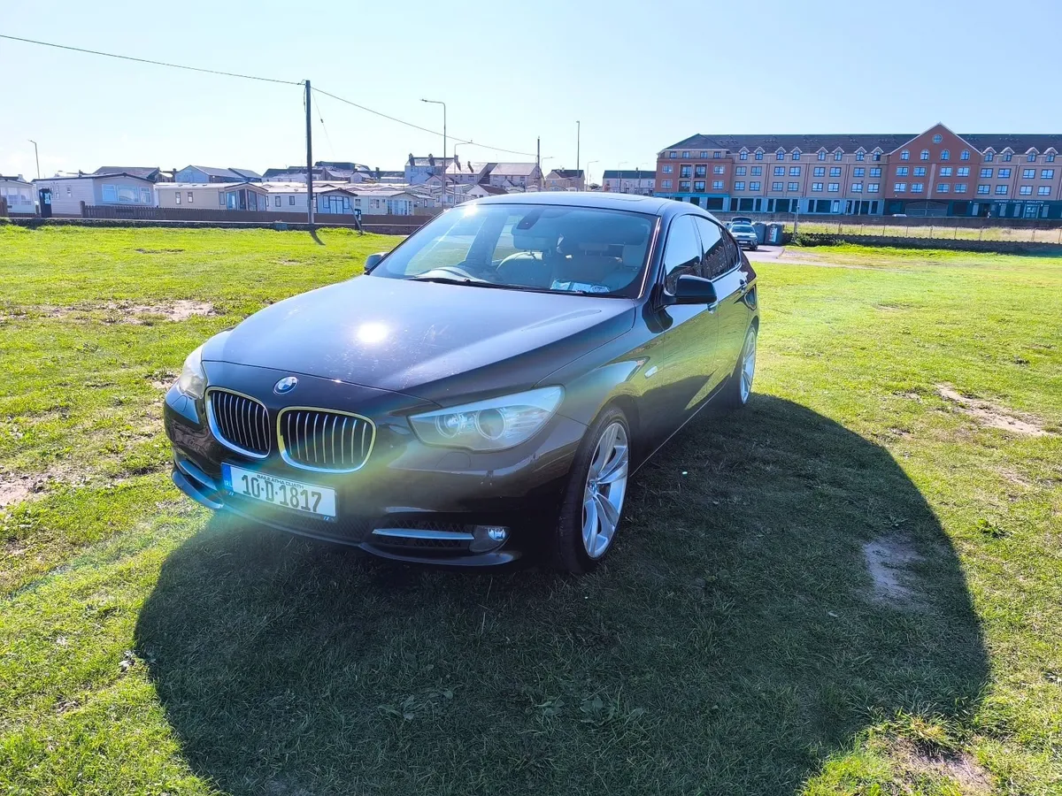 BMW 5-Series 2010 - Image 6