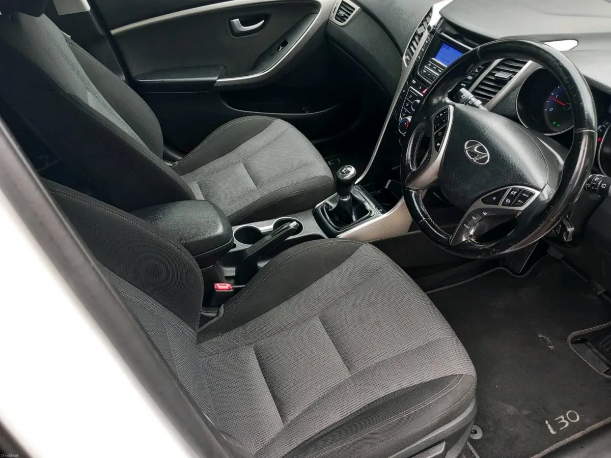hyundai i30 fsh.162 nct/taxed as new cond - Image 4