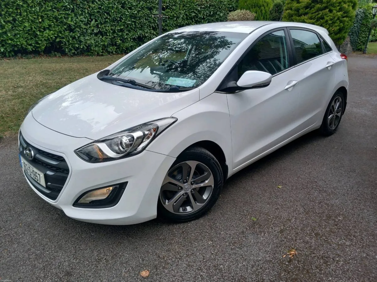 hyundai i30 fsh.162 nct/taxed as new cond - Image 2