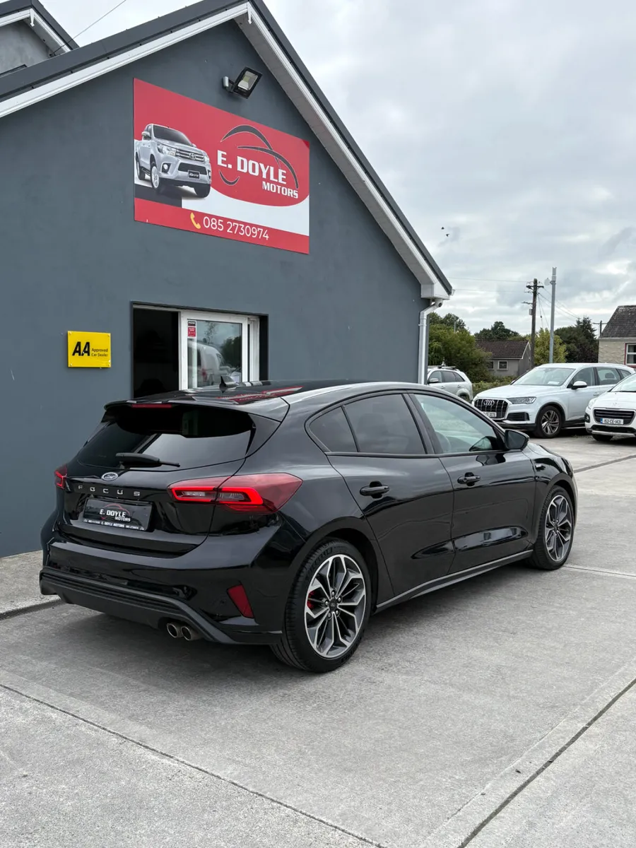 2023 Ford Focus ST-Line X auto - Image 6