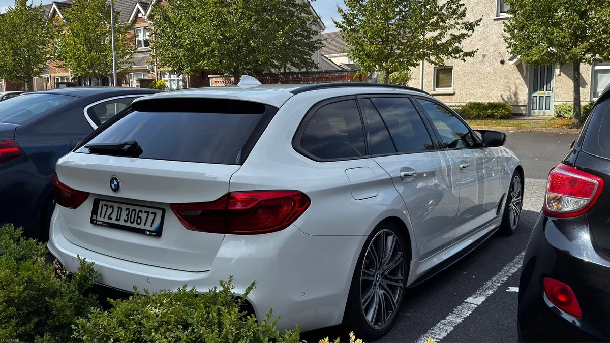 BMW 525 M Sport G31 automatic estate - Image 4
