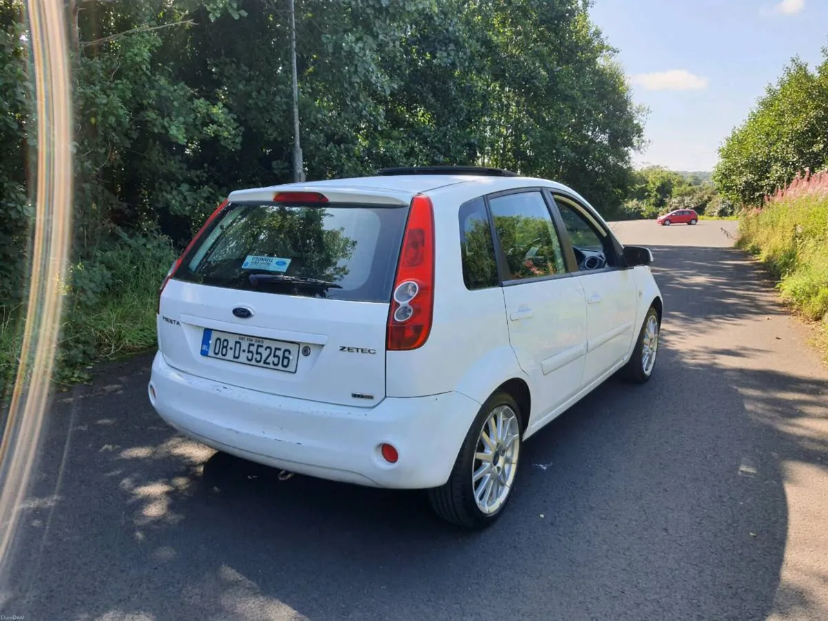 Ford Fiesta 1.4 Diesel(Sunroof) - Image 4