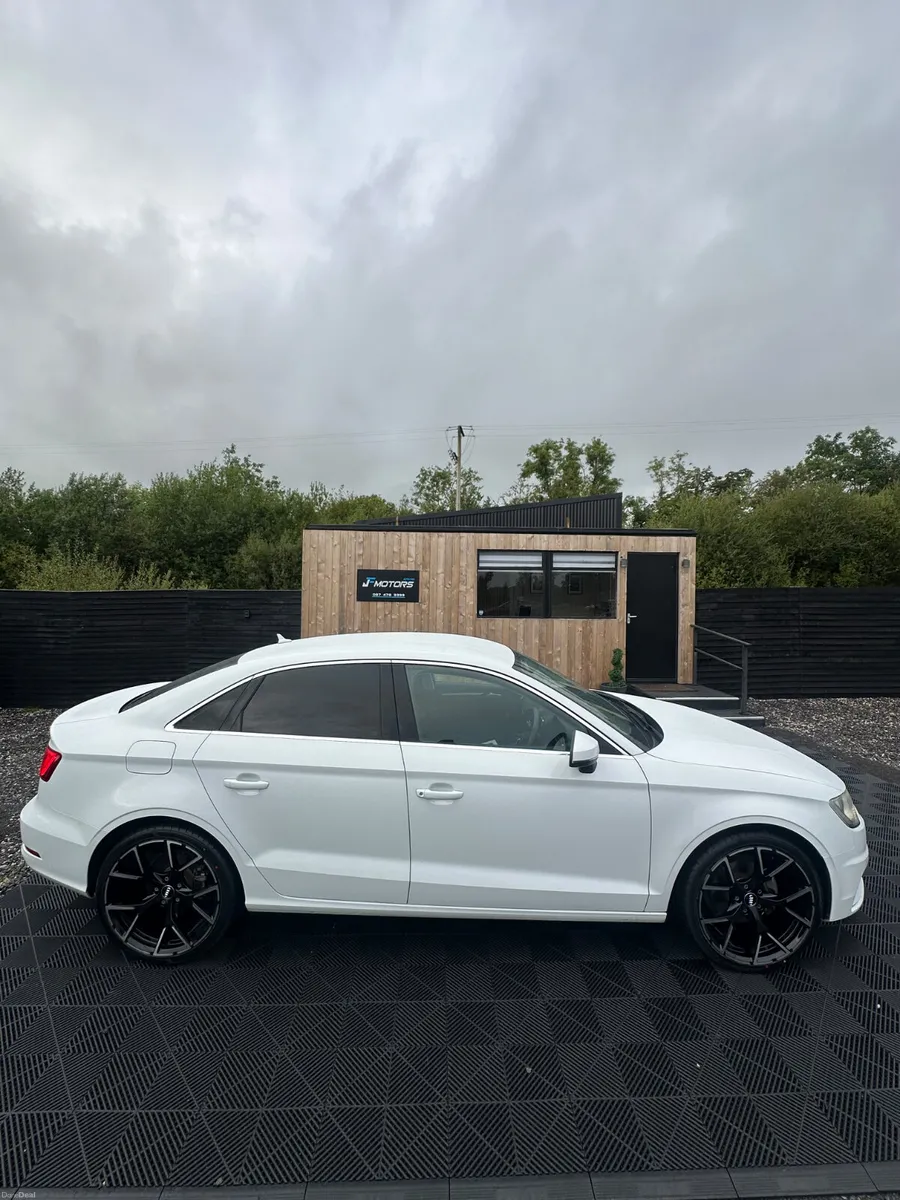 AUDI A3 SALOON 1.4 TFSI AUTO IBIS WHITE - Image 6