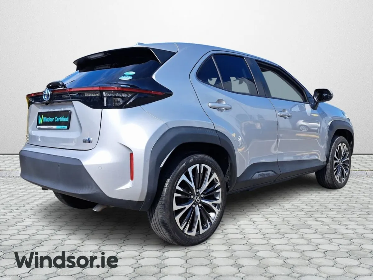 Toyota Yaris Cross Z HYBRID AUTO - Image 2
