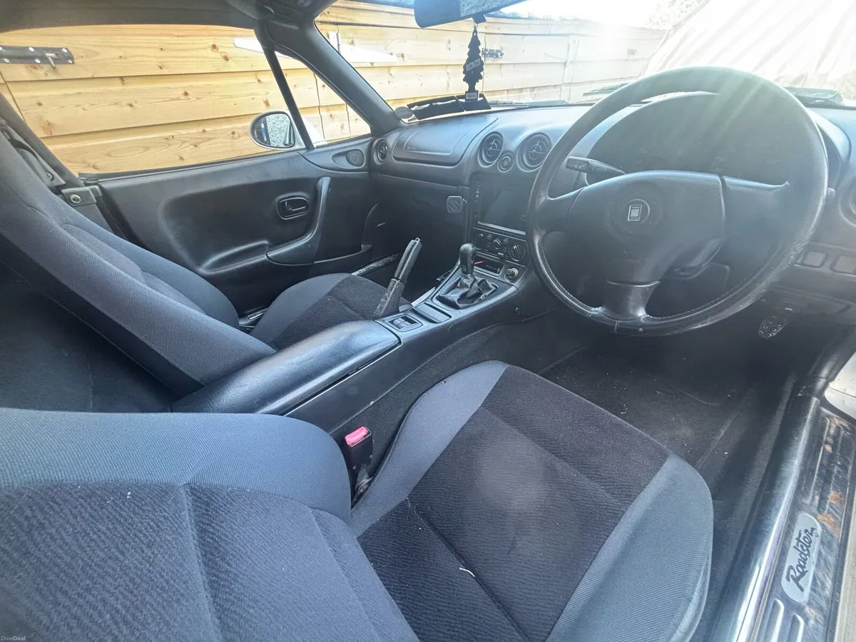 Mazda Mx-5 RS Model - Image 4
