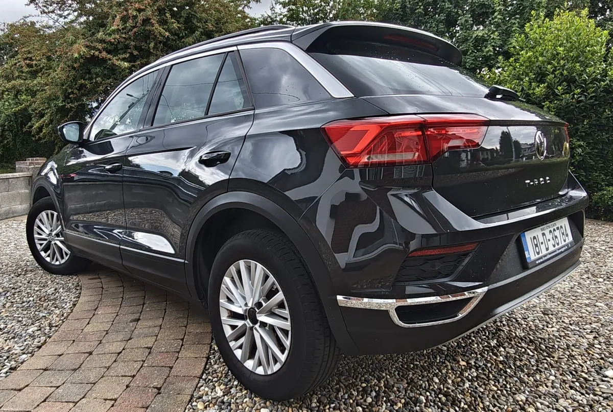 Volkswagen T-Roc 2018 1.0L TSI - Image 2
