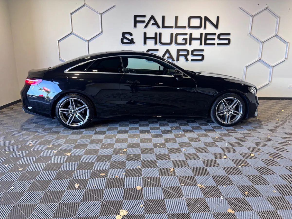 MERCEDES BENZ E CLASS COUPE DIESEL LOW KMS - Image 4