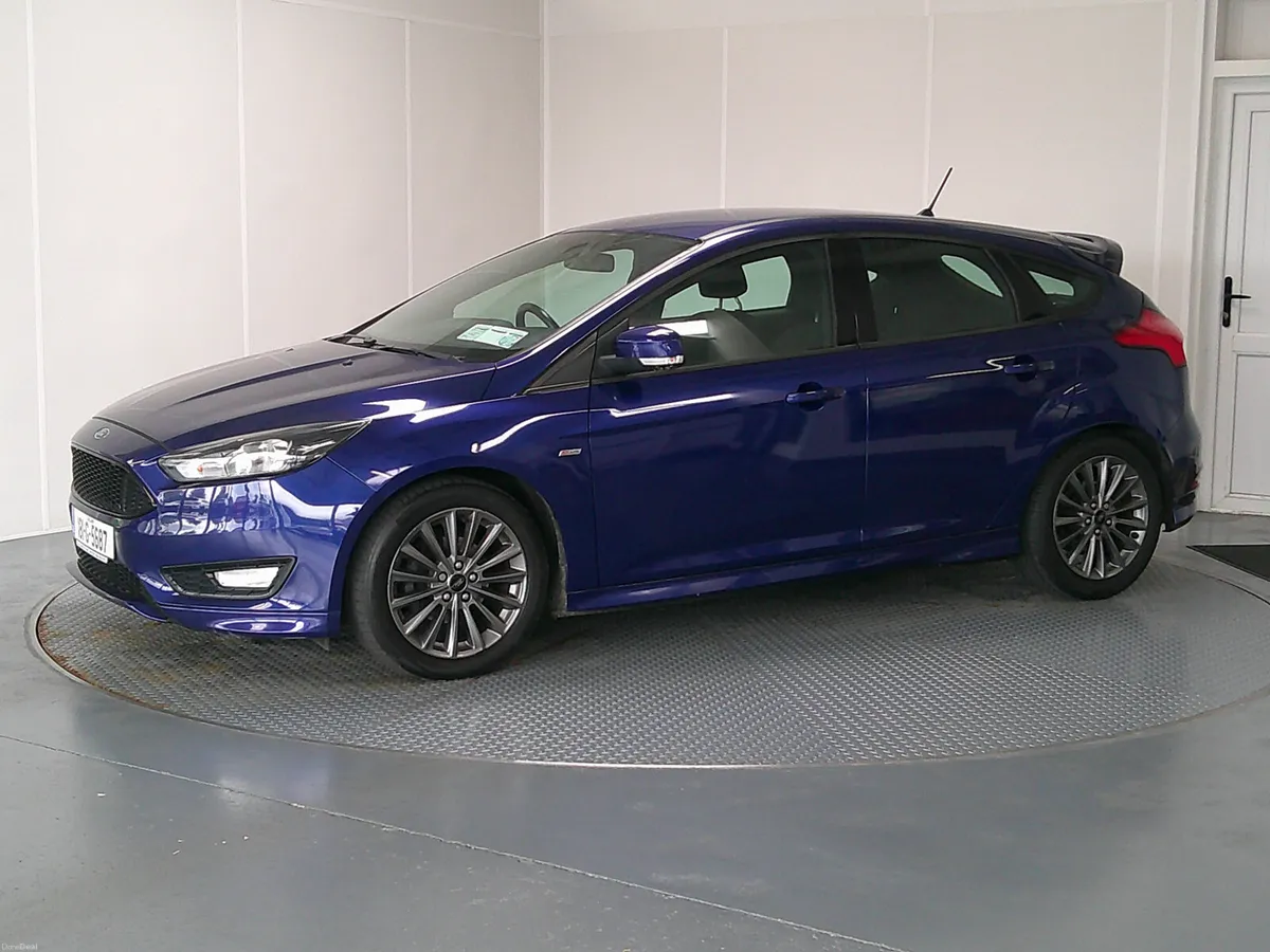 Ford Focus 2018 - Image 3