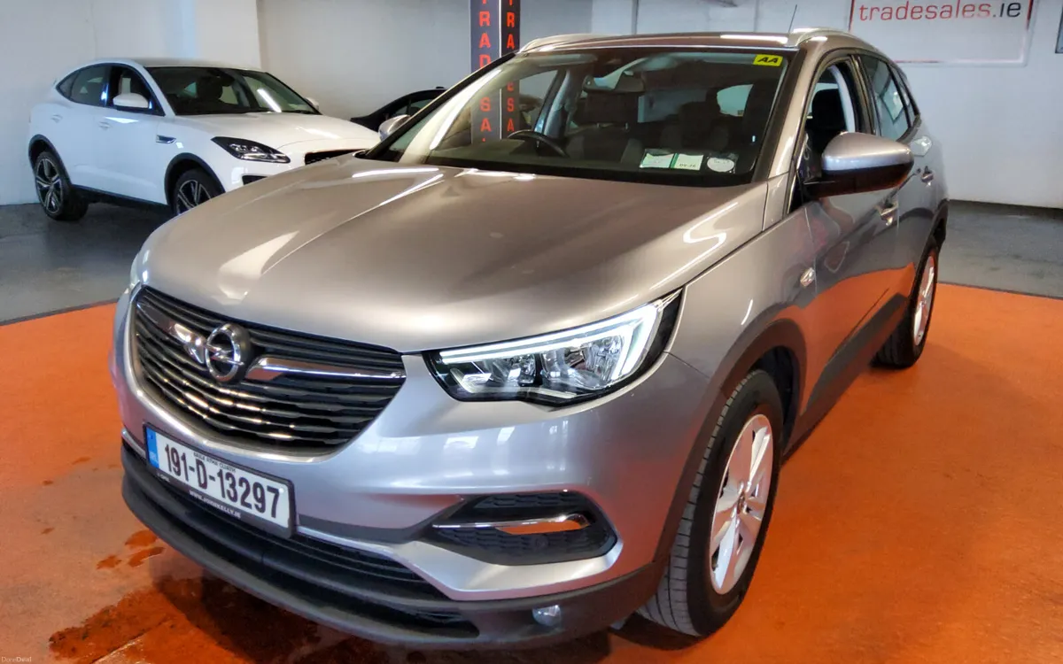 Opel Grandland X 2019 - Image 3