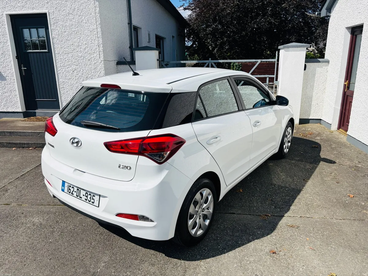 162 HYUNDAI I20 1.2 PETROL (LOW MILES) NEW NCT - Image 2