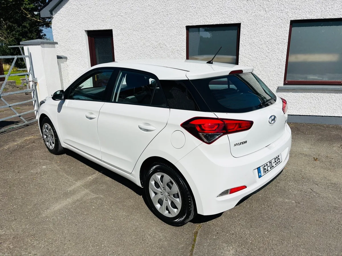 162 HYUNDAI I20 1.2 PETROL (LOW MILES) NEW NCT - Image 4