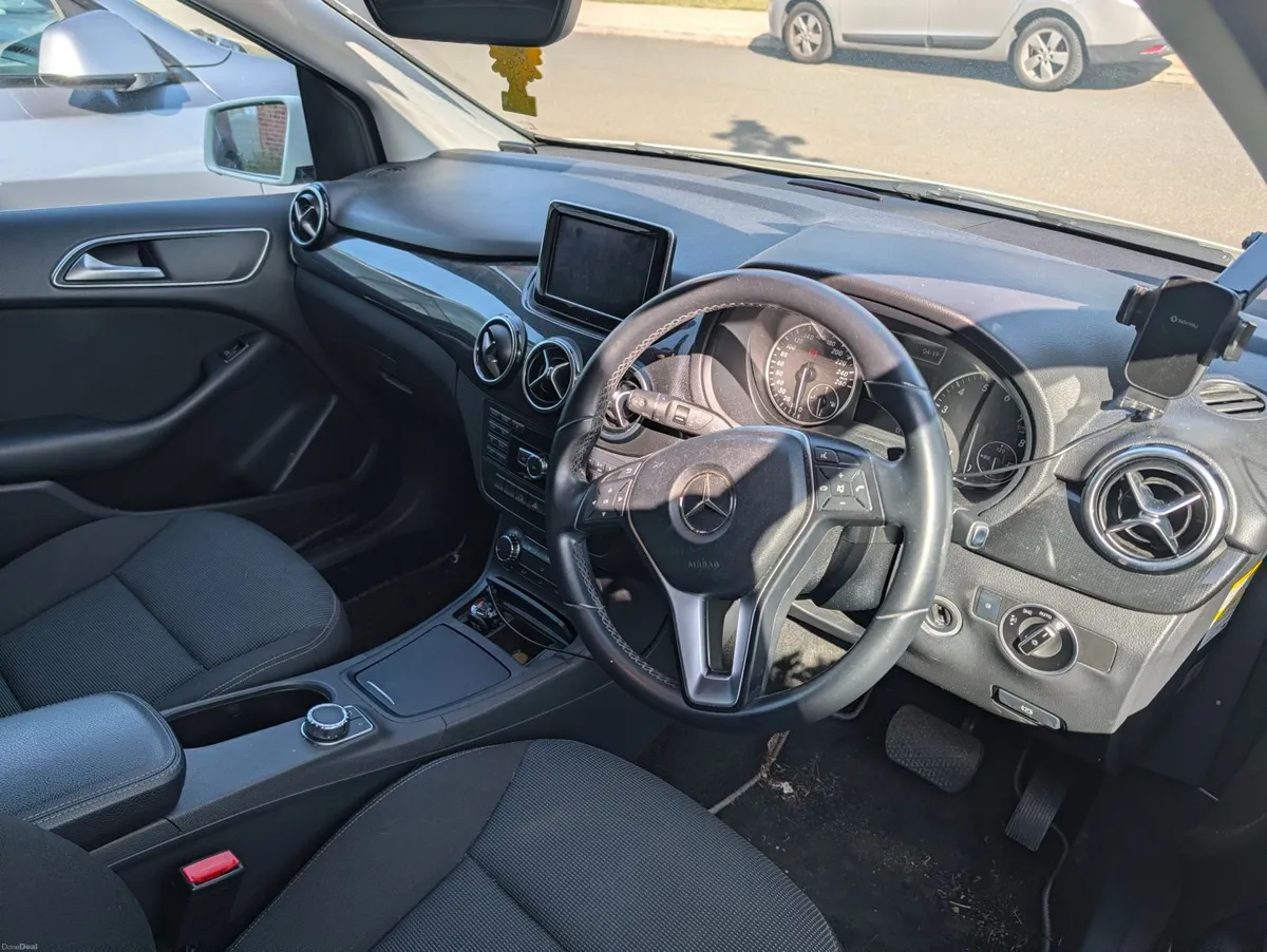 Mercedes-Benz B-Class 2012 - Image 2