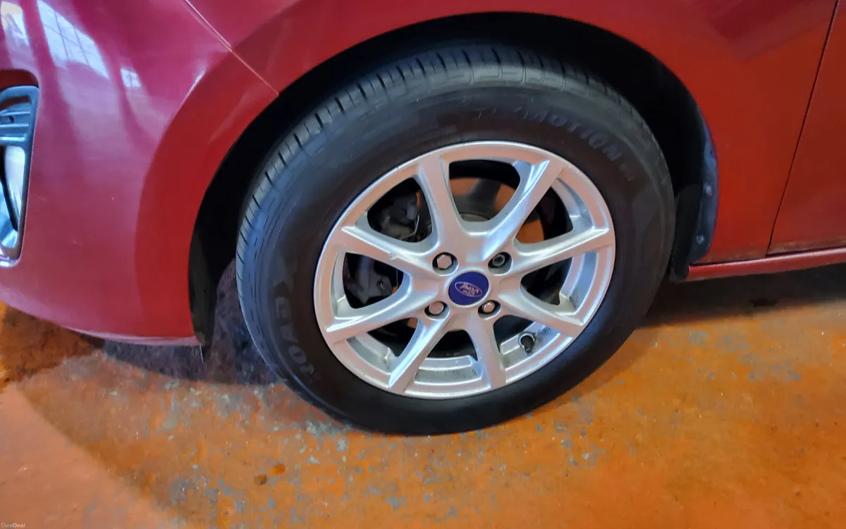 Ford Fiesta 2018 - Image 4