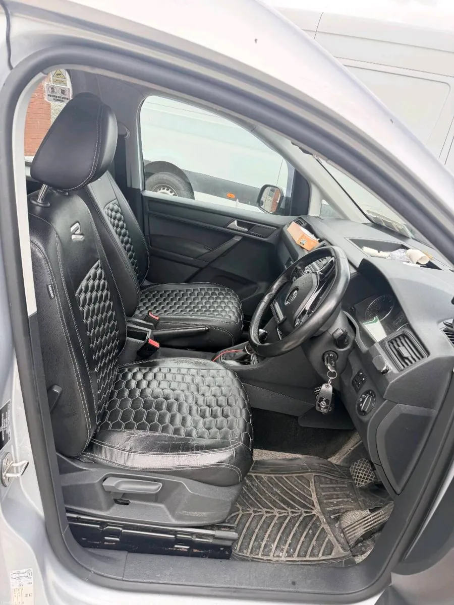 VW CADDY WHEELCHAIR AUTOMATIC - Image 5