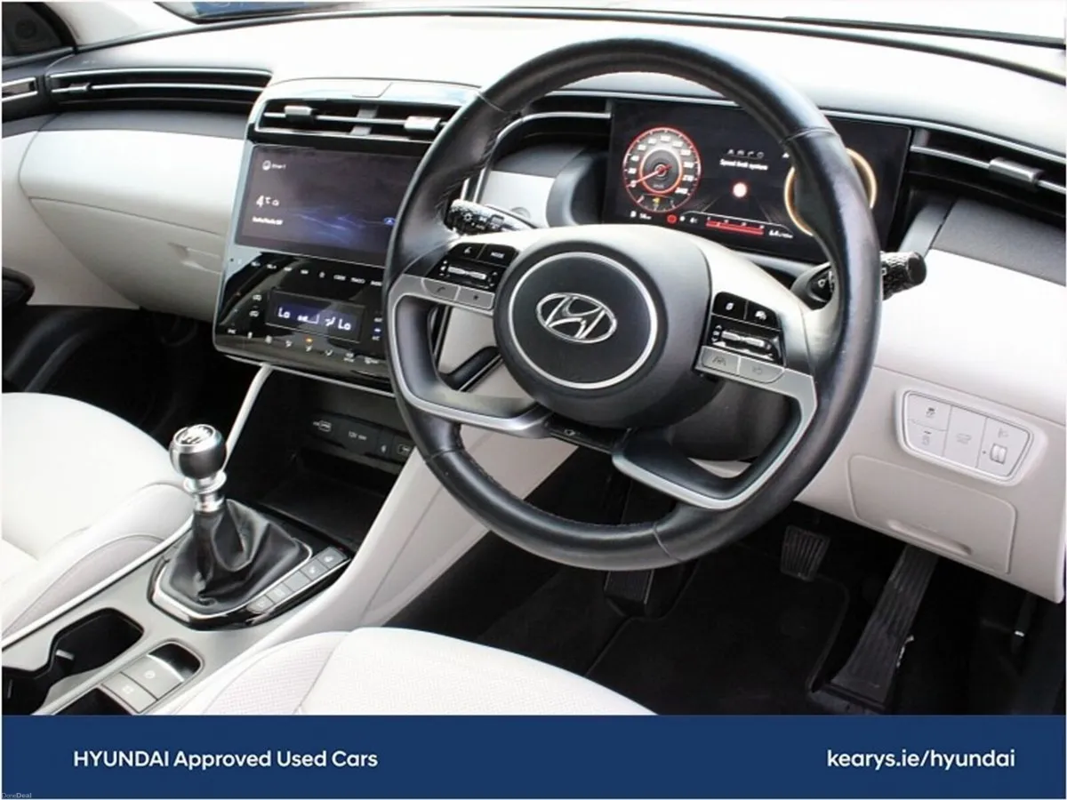 Hyundai Tucson 2WD Executive Plus - Image 6