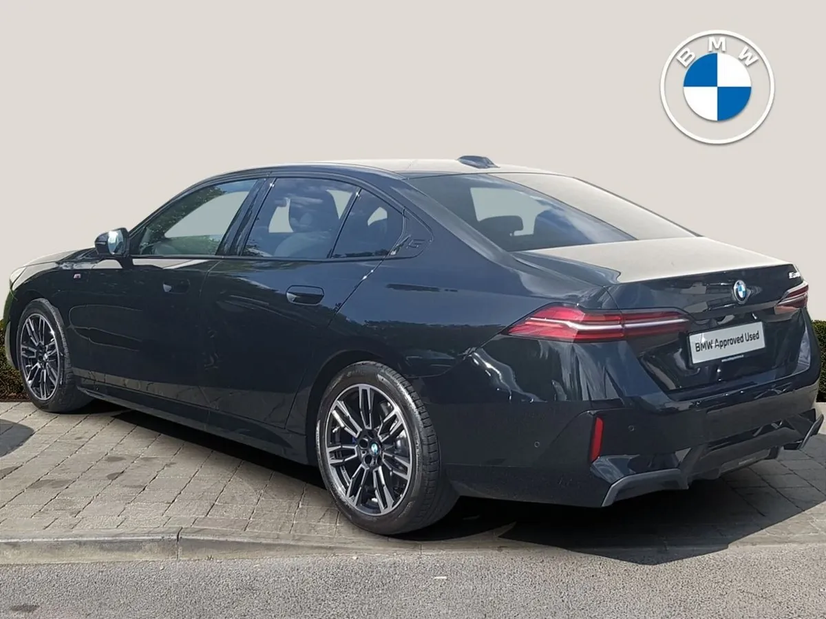 BMW 5-Series 520i M Sport - Image 2