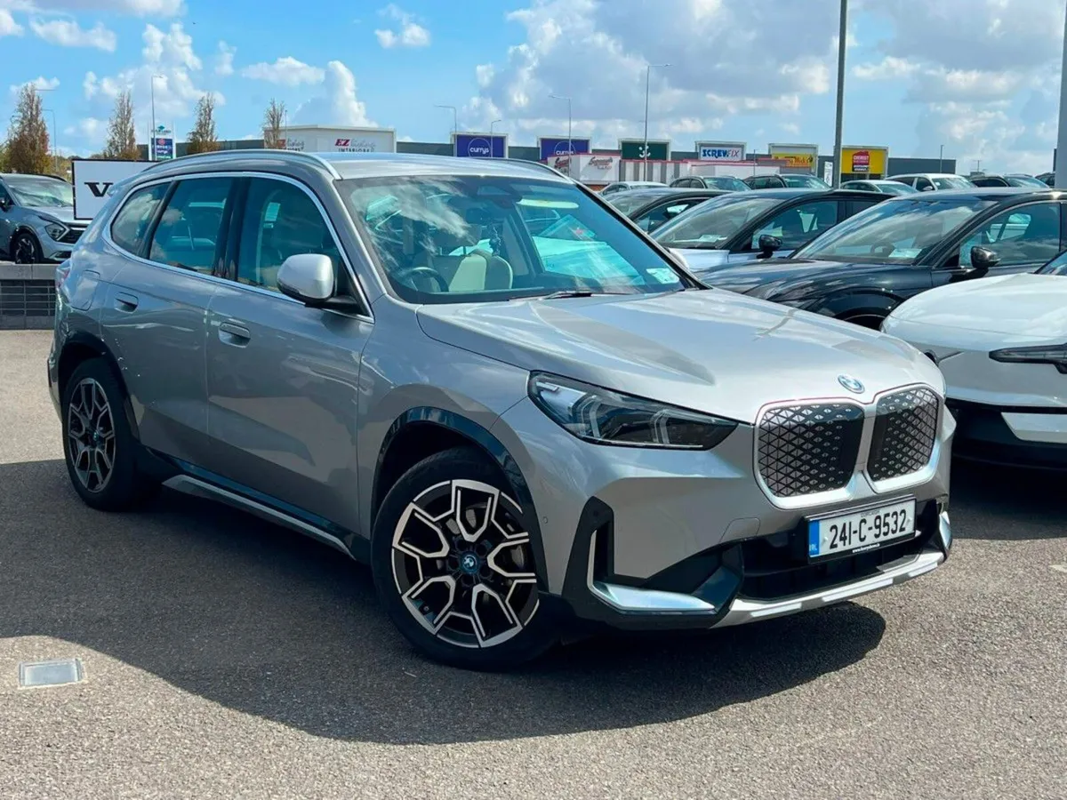 BMW iX1 eDrive20 xLine - Image 1