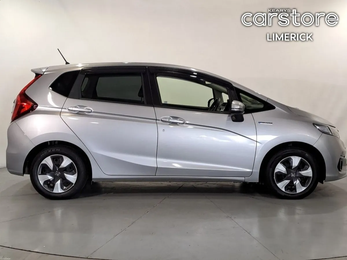 Honda Fit FIT DAA-GP5 - Image 2