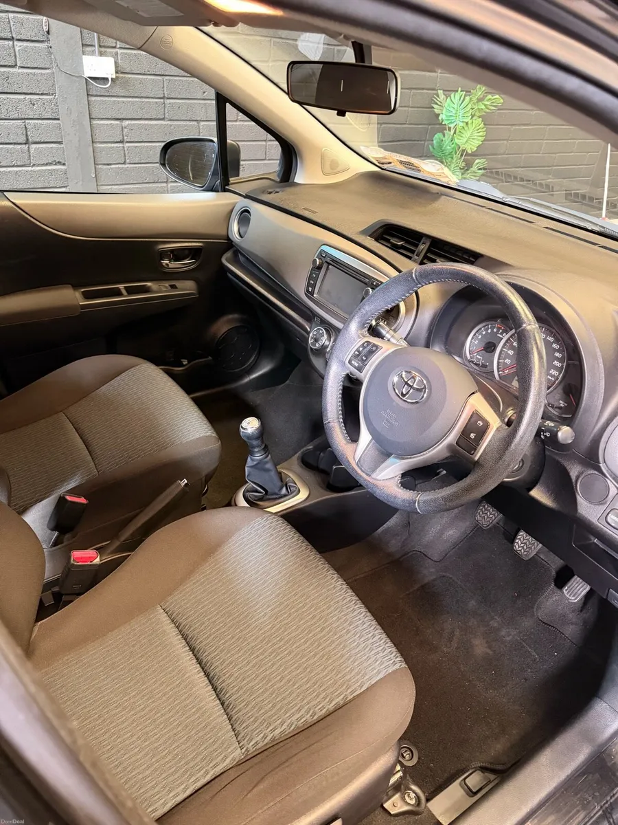 Toyota Yaris 1.0 Luna - Image 6