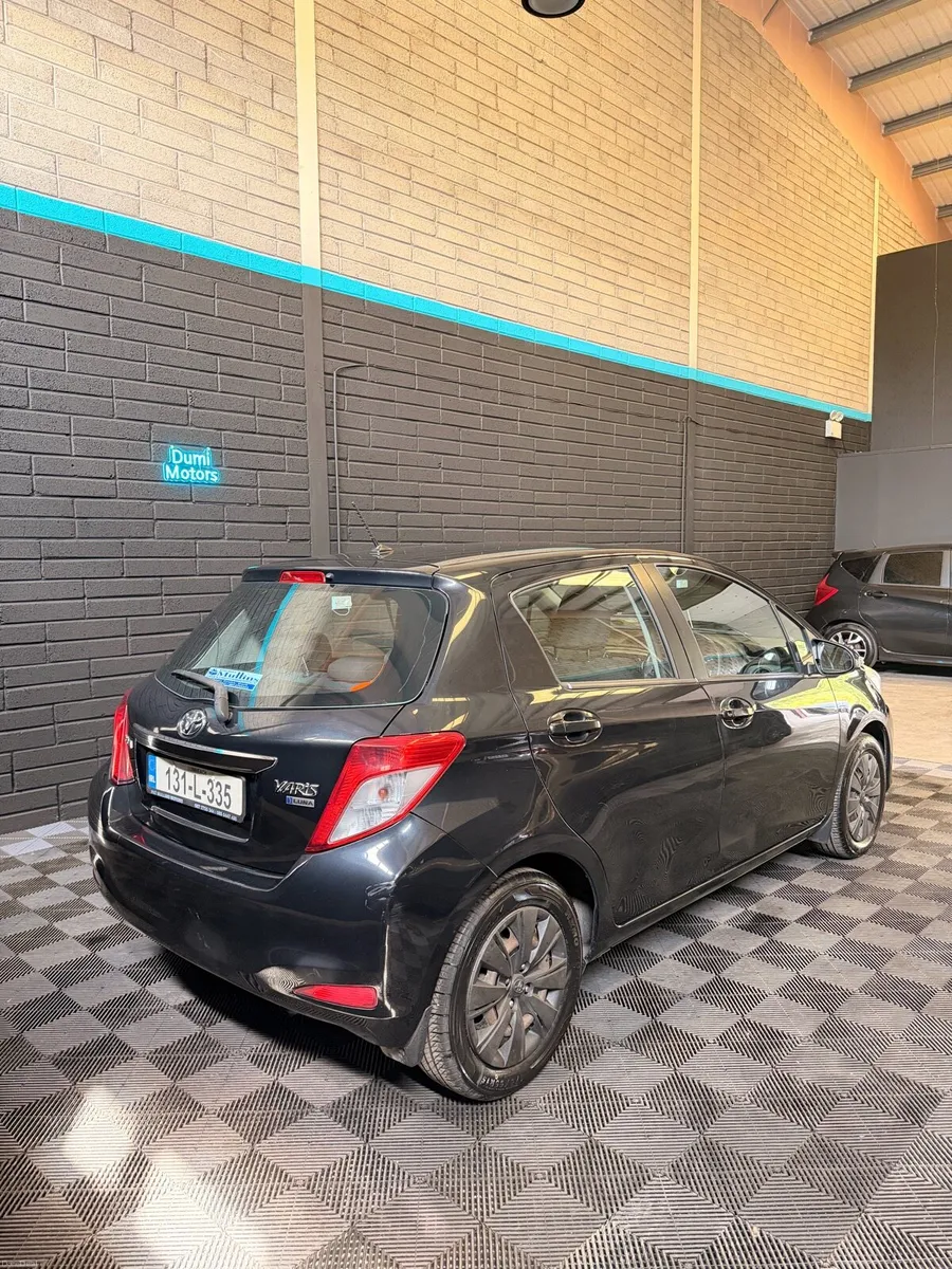 Toyota Yaris 1.0 Luna - Image 2