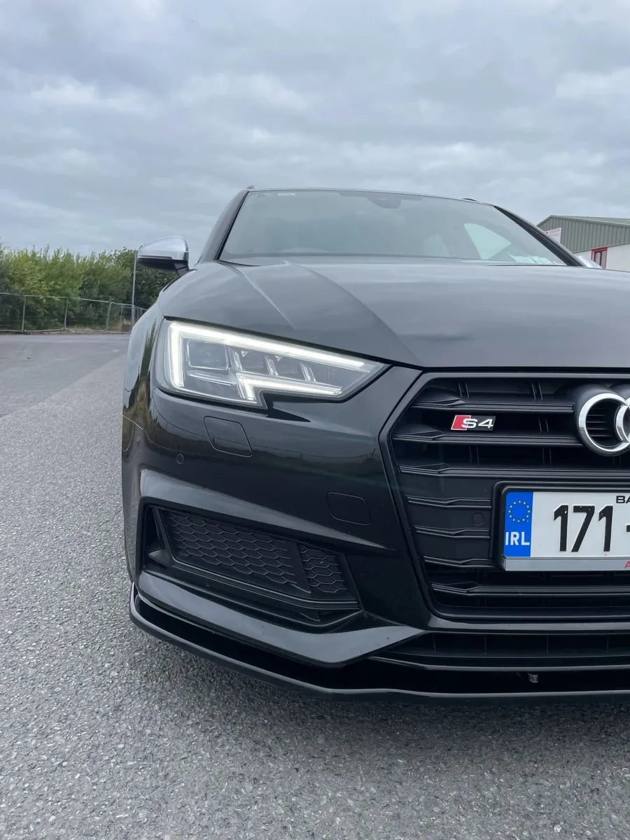 Audi S4 2017 - Image 4