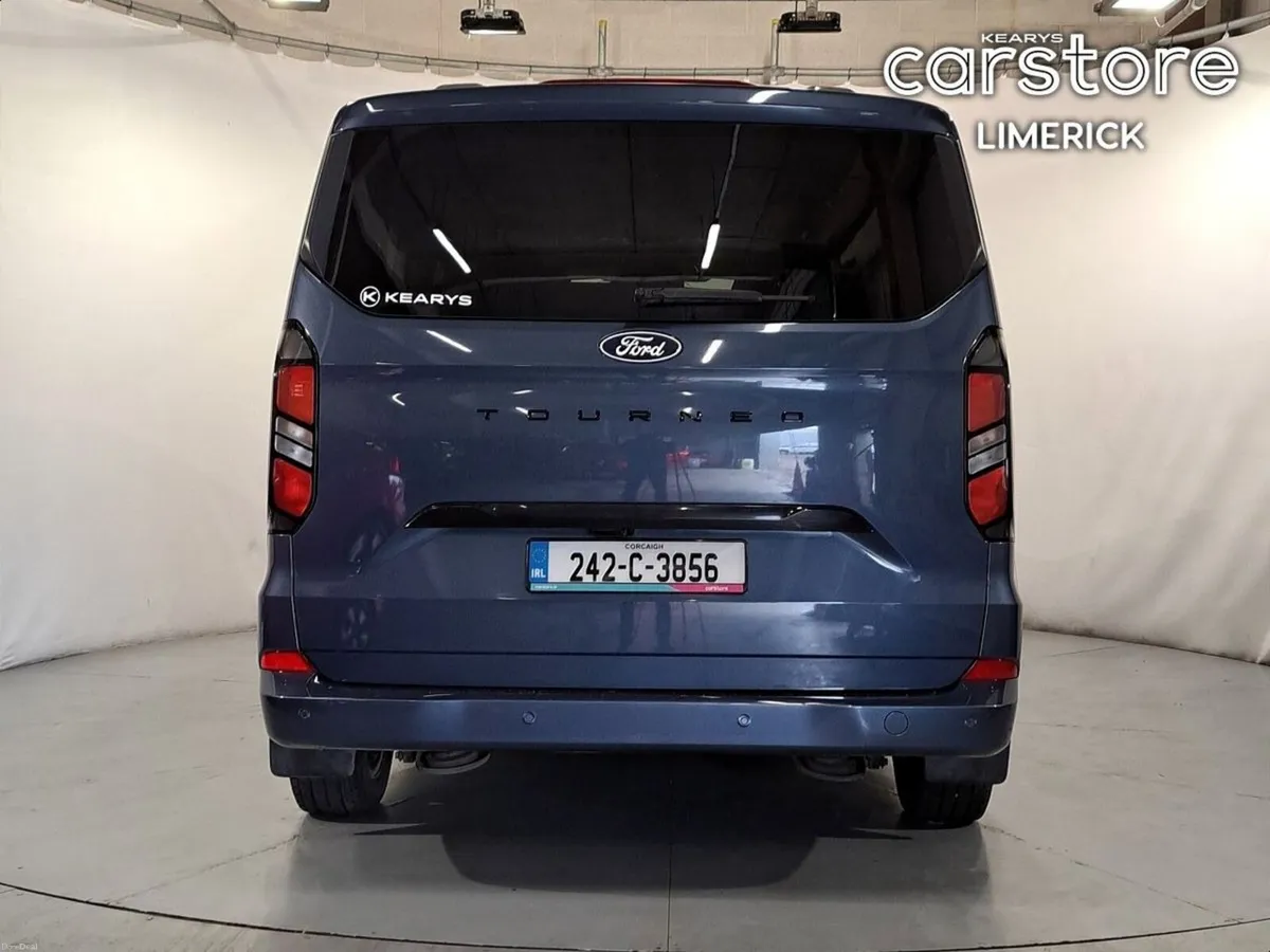 Ford Tourneo Custom 2.0L EcoBlue 150PS Titanium LW - Image 4