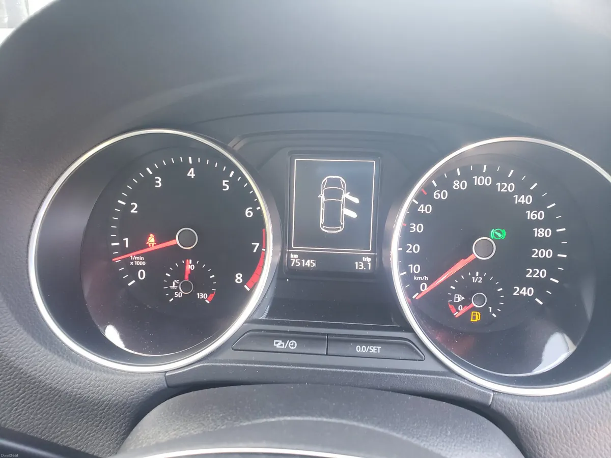 2017 vw polo - Image 4