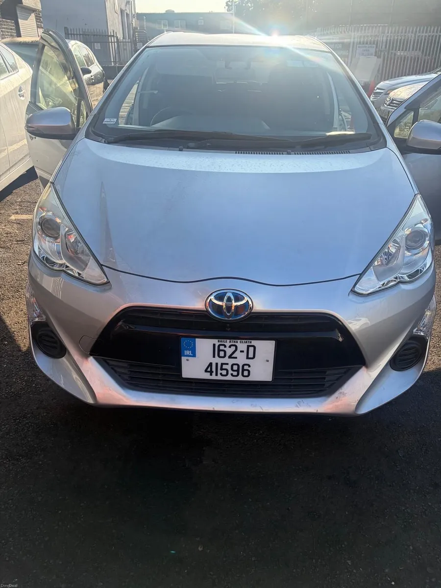 Automatic Toyota Aqua - Image 5