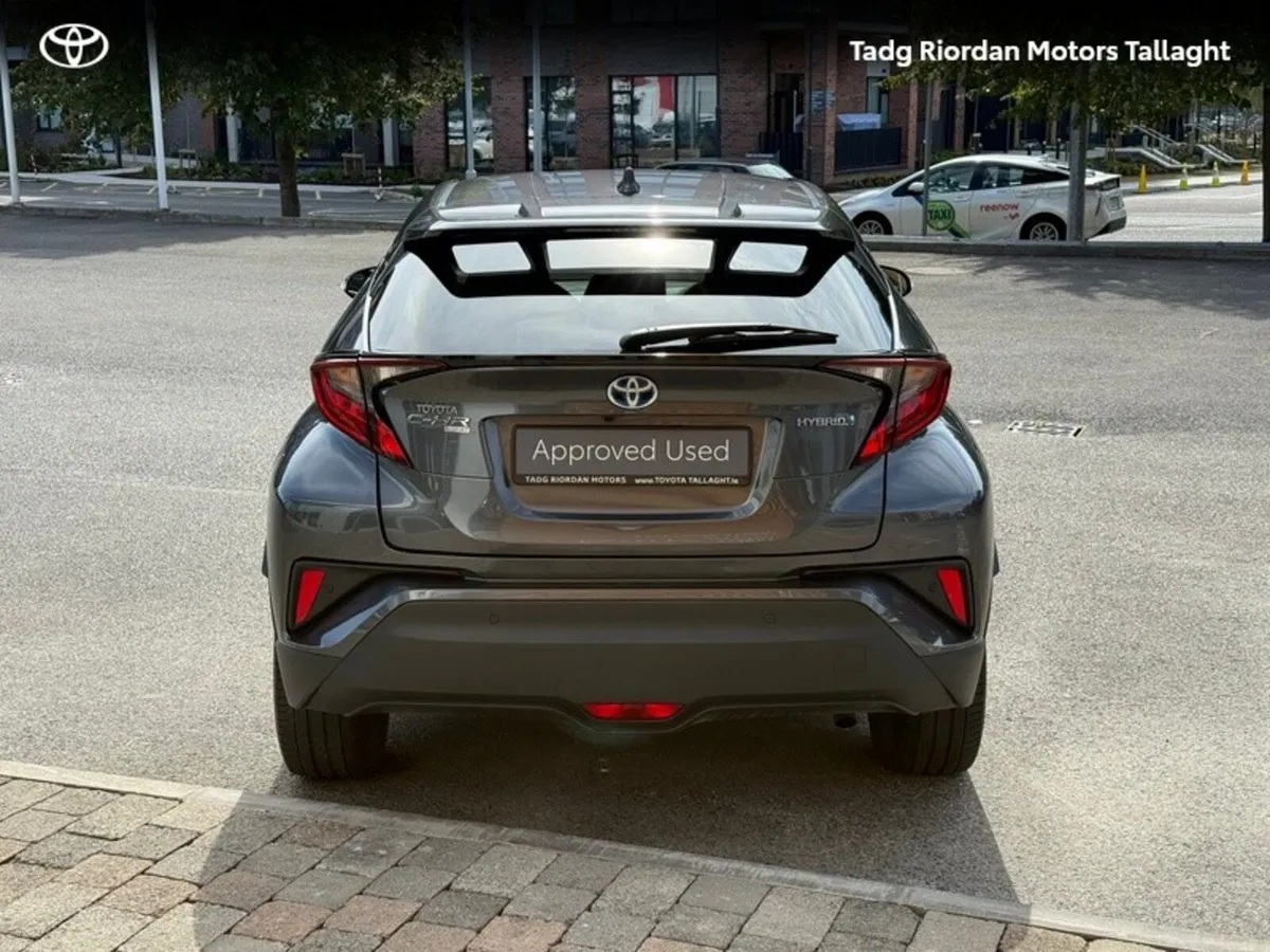 Toyota C-HR HYBRID SPORT - Image 4